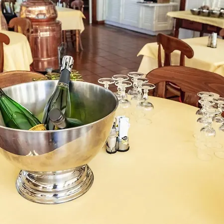Szálloda - Montagne Verte & Restaurant Louisiane 2*
